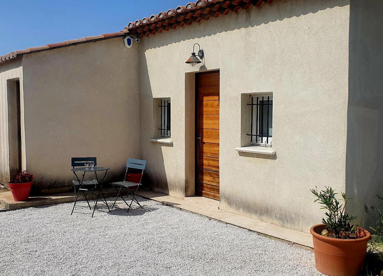 Villa Coquet 2 pièces au calme avec piscine  à Fontvieille Extérieur photo